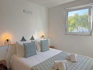 Cubista Designer House Olhao by Junto ao Mar