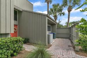 Sawgrass Splash - 2 Bed 2 Bath - WALK TO BEACH