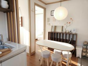 2BR, 3bed APT, Cozy Jongam