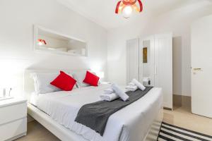Nabucco Flat by Fenix