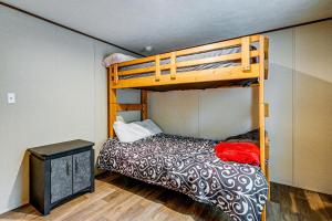 Golf, Beaches & More! Pet-Friendly Home in Leland