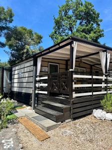 Mobile home SIMS
