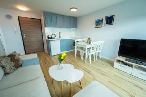 Skyline Apartments - Sea View, Pools, SPA&Free Parking