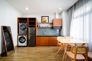 Nani Hotel & Apartments - An Thuong Beachside