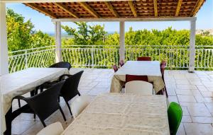 Stunning Home In Buje