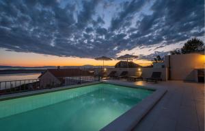 Gorgeous Home In Dramalj With Wifi