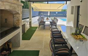 Gorgeous Home In Zminj