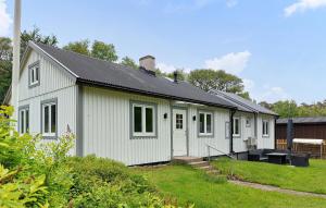 Beautiful Home In Båstad With Sauna
