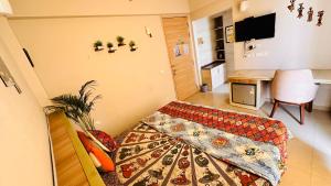 Blue Madhav Rooms