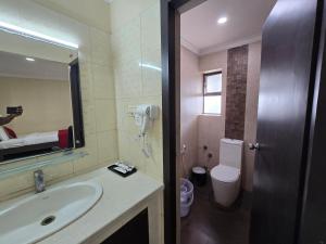 Hotel Ashok Residency, Porur