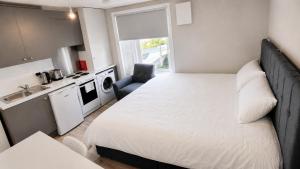 Charming Studio Minutes from City Centre