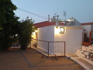 Georges house samos