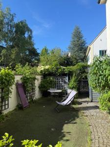 Stylish Garden Apartment in Central Munich