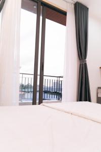 R Hotell