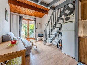 Maison mitoyenne 300m de la plage avec cour et parking - 4 pers, Non Fumeur - FR-1-521-242