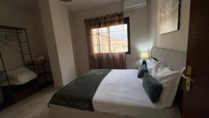 Nunus Central Apartment