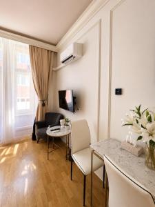 Premium Wenceslas Square Apartments - Příčná