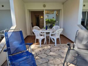 Apartamento de 1 habitación con terraza, cerca de la playa - HISP-236-39