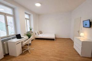 Co-Living Room in shared apartment A & B