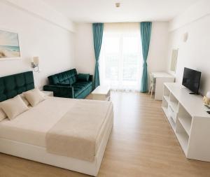 Blooming by the Sea - camere cu vedere frontală spre mare