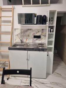 Business-Apartment 24h Check-in 3km to A5 Highway