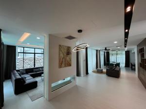 Icha Lavanya luxury private pool bungalow