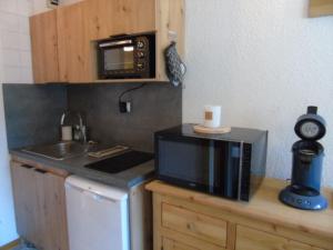 Studio rénové pour 3 pers à Valfréjus, proche télécabine, parking gratuit - FR-1-561-106