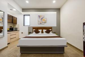 JMD LUXE STAY, DLF Phase 1, Golf Course Road