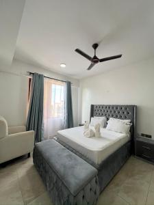 Delta apartment