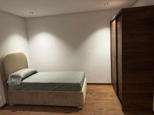 New & cozy luxury apartment in Gardenia