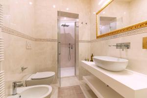 Ca Alvise Venetian Apartment with Garden
