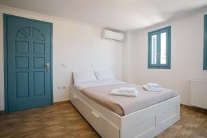 Aura Santorini - The Residence by ΜΡS