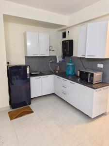 Perfect Stay near Yashobhoomi