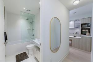Modern 1BR Escape in Prime Yorkville