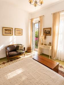 Van Gogh Luxury Flat By CH Luxury Apartments