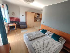 Sunny Apartment with Terrace Tatragolf H104