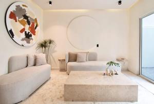 Luxurious Villa with 9 BR and HUGE Terrace Condesa