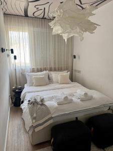 Mira Modern Apartment in City Center