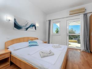 Apartments Akmadzic