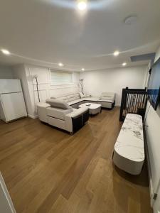 The Brooks Luxury Estate