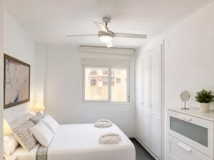 Seaside Apartment Retreat