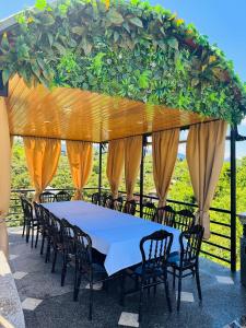Green villa panorama heated inside pool and sauna