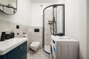 Chmielna Heart of Warsaw Chic Apartment by BookingHost