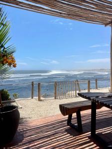 Beachview 4BR with Terrace in La Libertad