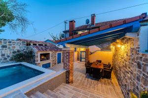 House Bepo i Zara