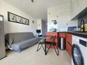 T1 confortable avec balcon et ascenseur à Balaruc-les-Bains - FR-1-553-181
