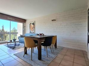 Appartement rénové 3 pièces avec terrasse, casier à skis et parking privé à Bolquère - FR-1-592-40