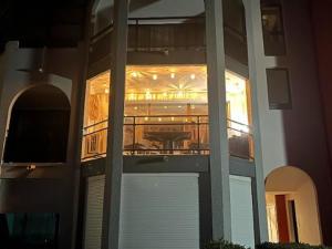 Appartement avec climatisation et terrasse - vue étang - FR-1-195-126