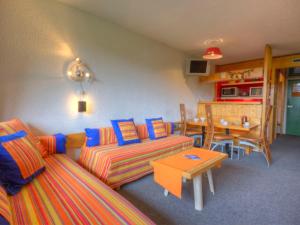 Appartement confortable au centre, balcon, WiFi gratuit - FR-1-346-541