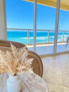 Beachfront Penthouse - Private Large Rooftop Patio with Wood Burning Firepit